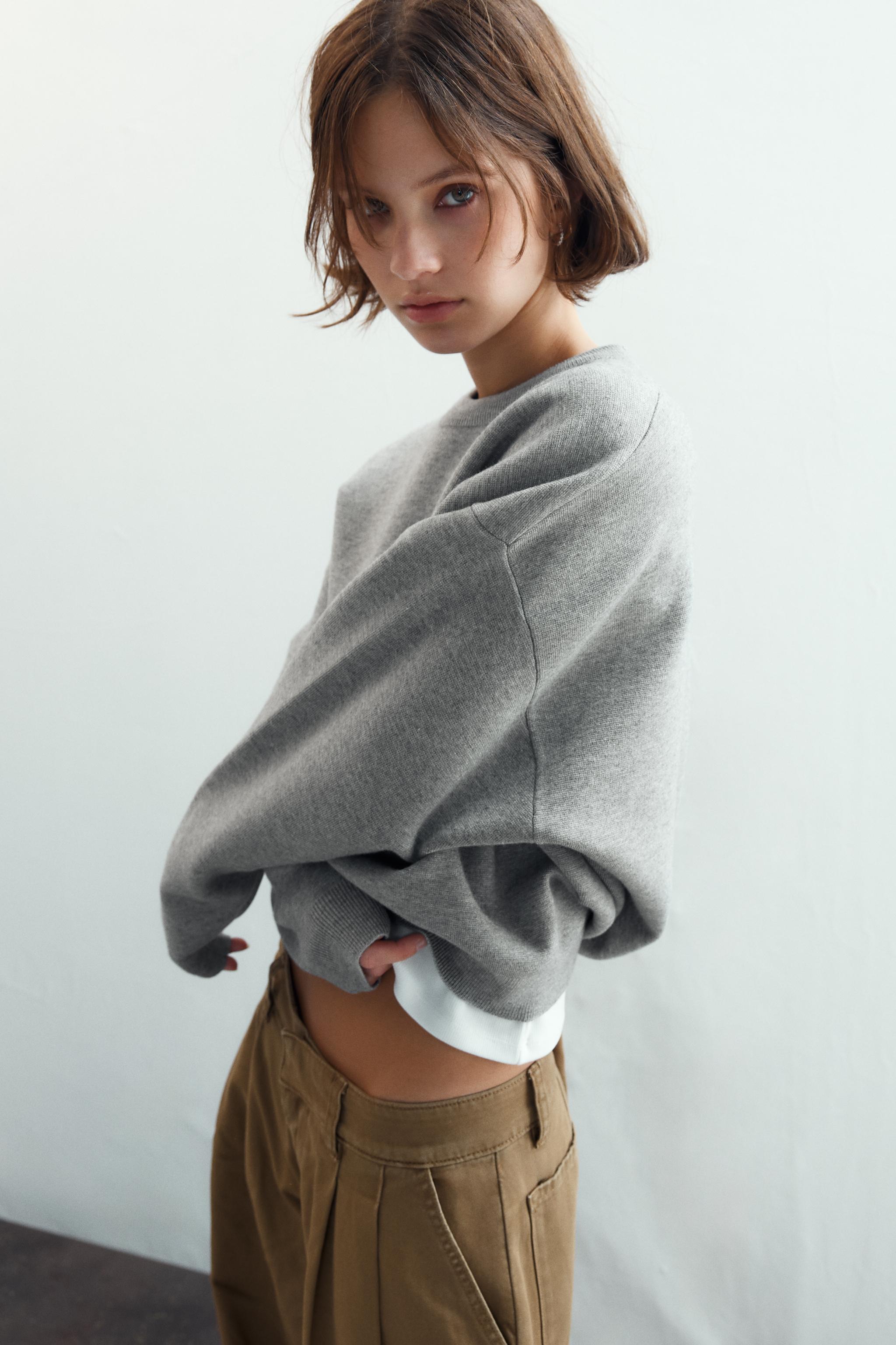 PLAIN KNIT SWEATSHIRT